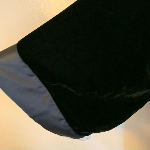 Sam Edelman Kimono Jacket Black Velvet Dark Gray Trim Blue Lining Sz Medium - Picture 3 of 9